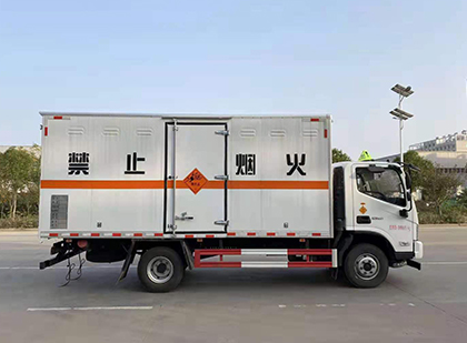 临沧爆破器材运输车