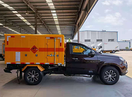 临沧爆破器材运输车